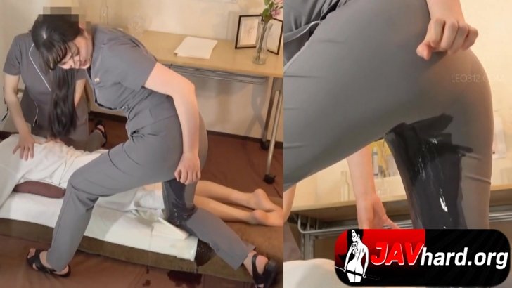 SL-632- New female beautician can't hold it in any longer and pees herself sc06