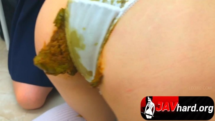 FF-675-Schoolgirls bullying schoolgirls with an enema  Abominating poop leakage! VOL  2 sc01