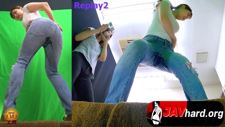 EE-744-Hidden camera-jeans models photo session  Wetting from mixed diuretic drinks sc01