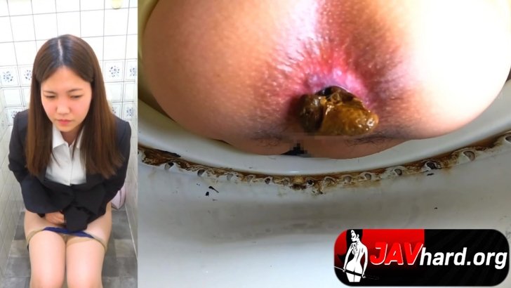 SL-591-An acquaintance's home disturbed by sudden defecation visit sc02